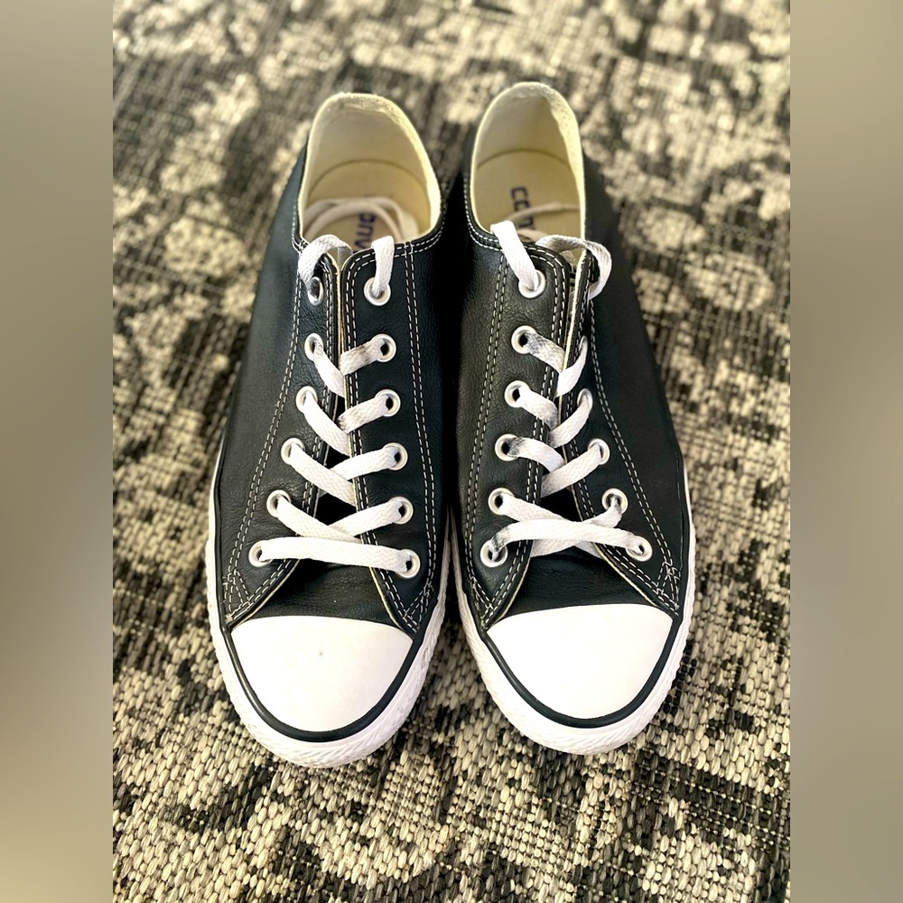 Black leather converse